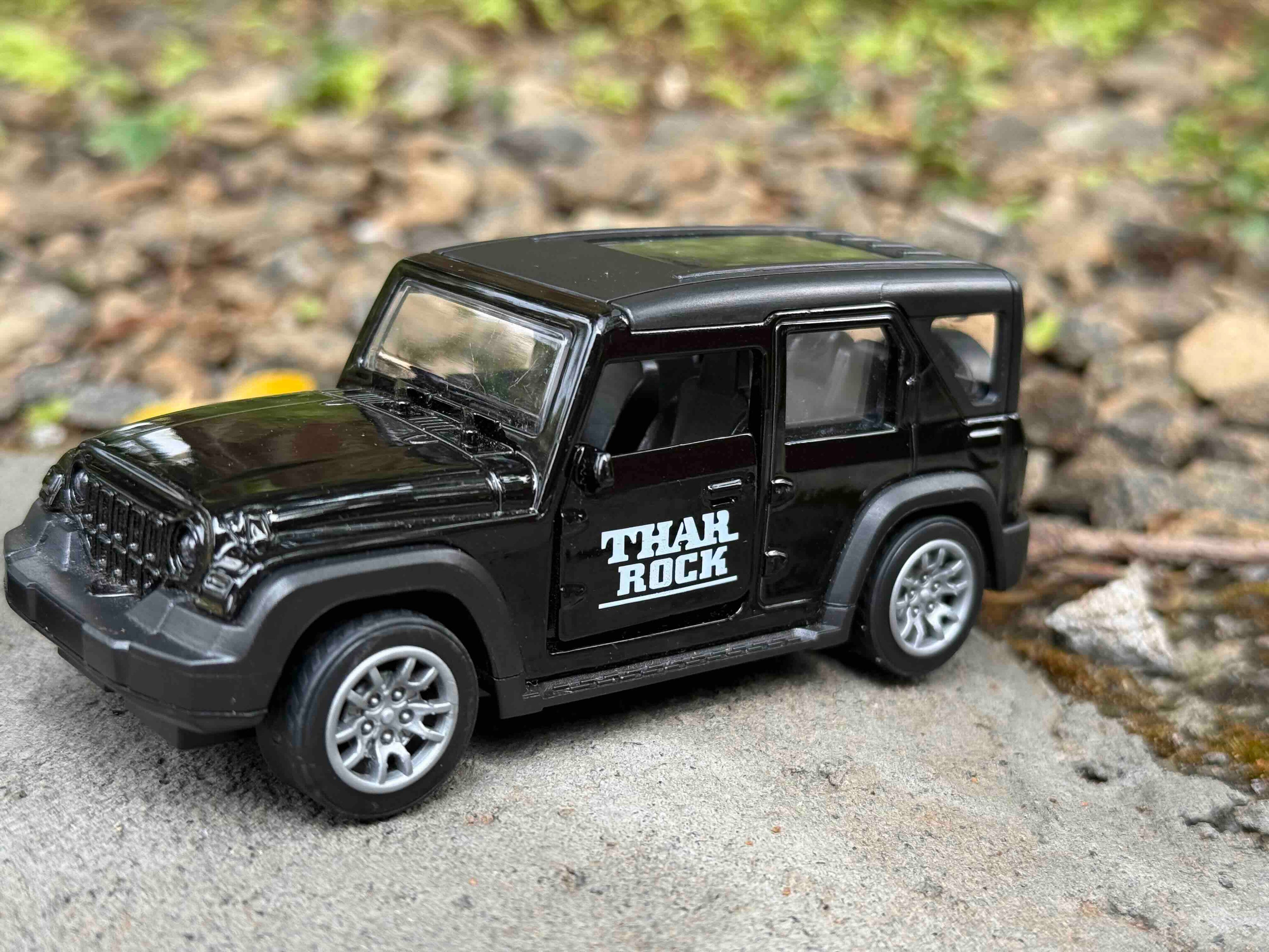 SJ ToyMart Thar Toy 1:32 Scale DieCast Metal Pull Back